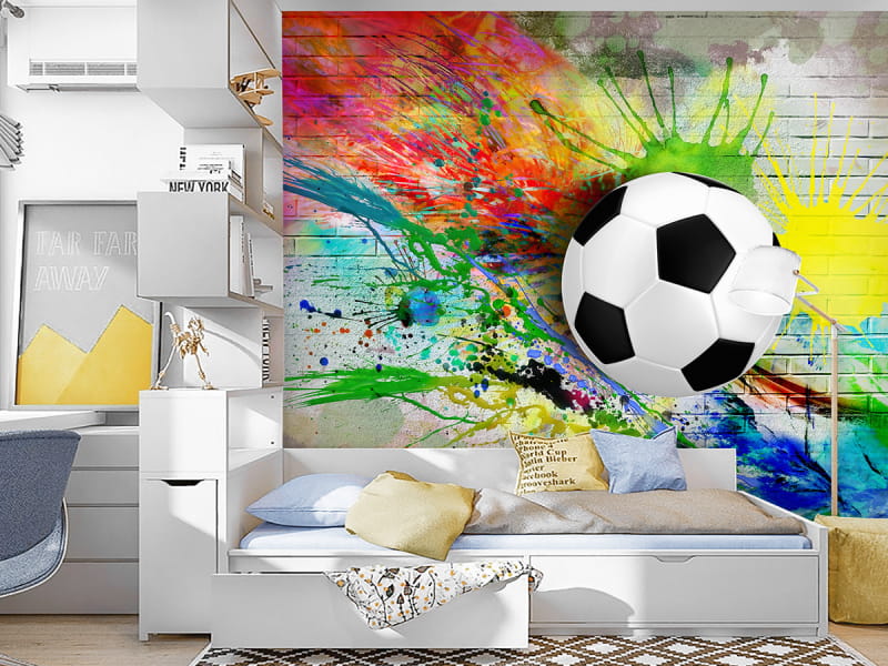 Fototapeta Piłka nożna i farby we wnętrzu pokoju nastolatka