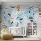 Miniatura fototapety Mapa z balonami i zwierzętami we wnętrzu pokoju dziecka