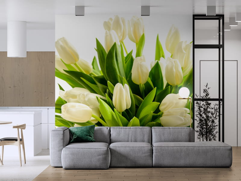 Fototapeta Białe tulipany we wnętrzu salonu