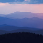 Miniatura fototapety Fioletowy zachód słońca w górach