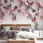 Miniatura fototapety Królewski rozkwit we wnętrzu sypialni