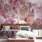 Miniatura fototapety Różowa piwonia we wnętrzu sypialni