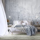 Miniatura fototapety Delikatne kwiaty pól we wnętrzu sypialni